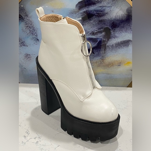 NWOT Lamoda Pure Freestyle Platform Boots White size 40/9 - Picture 4 of 14